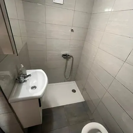 Apartment Idealement Situe Et Confortable